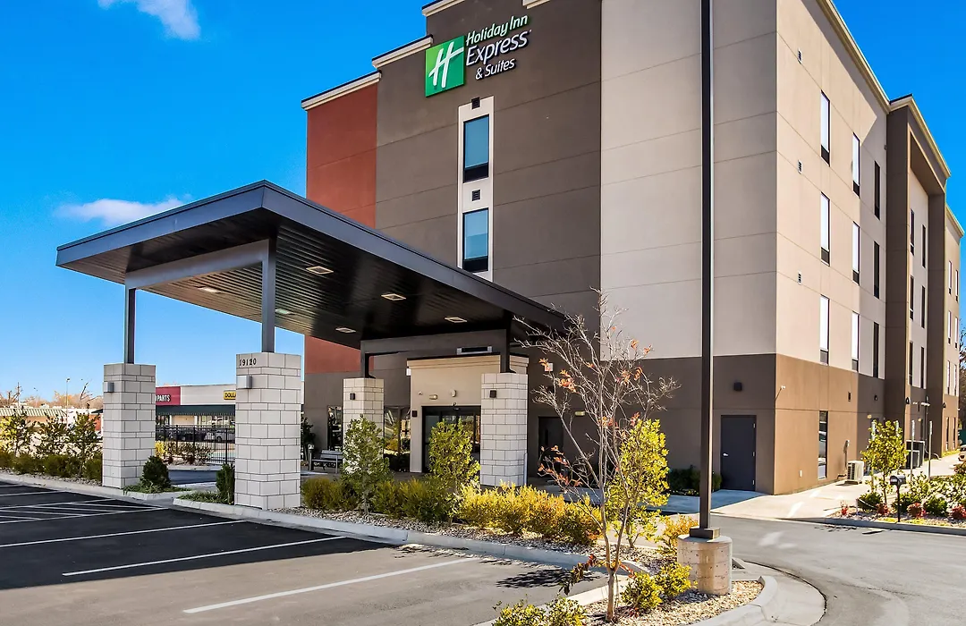 Holiday Inn Express & Suites Tulsa East - Catoosa By Ihg-1